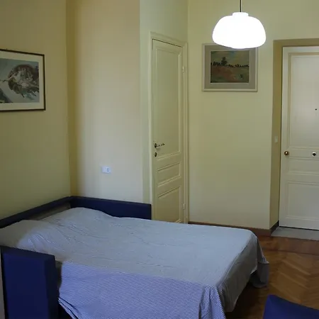 Appartamento Corso G. Garibaldi - 6 *